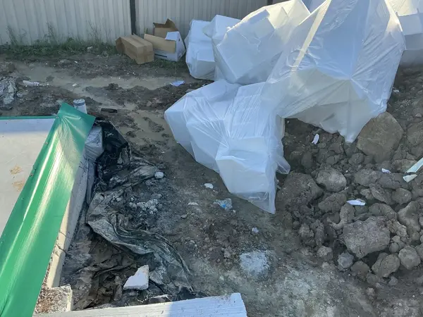 Edge protection and debris