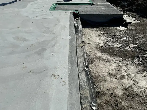 Slab edge alignment check